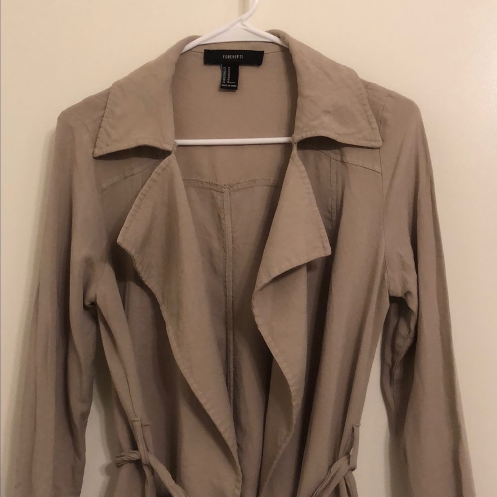Tan colored jacket/cardigan - Picture 2 of 7